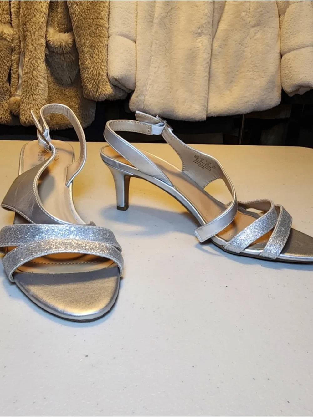 Naturalizer Silver Glitter Slingback Kitten‎ Heel Sandal